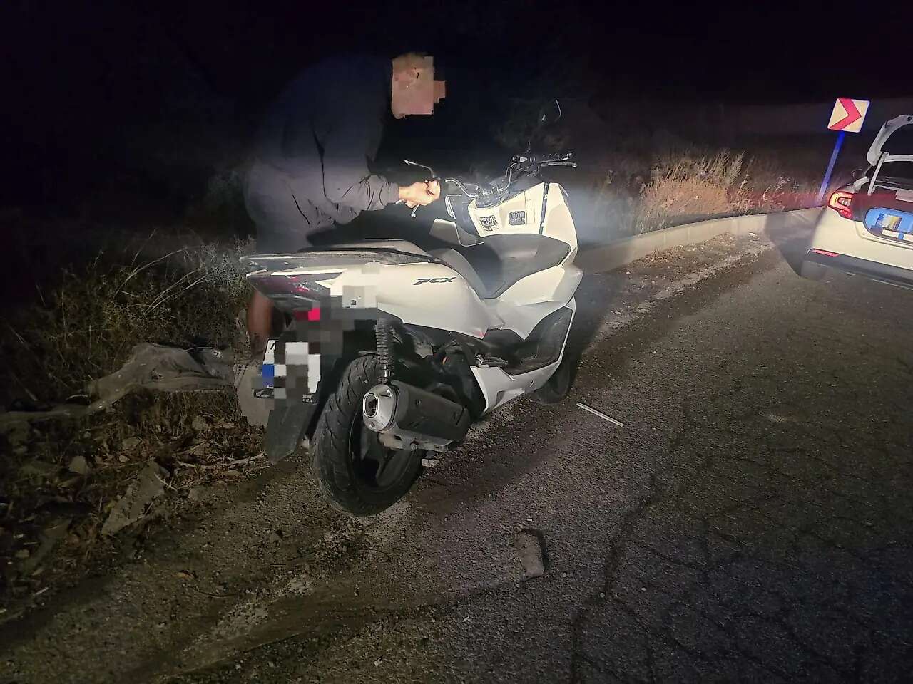Muğla’da Motosiklet Şarampole Yuvarlandı, Sürücü Yaralandı 2